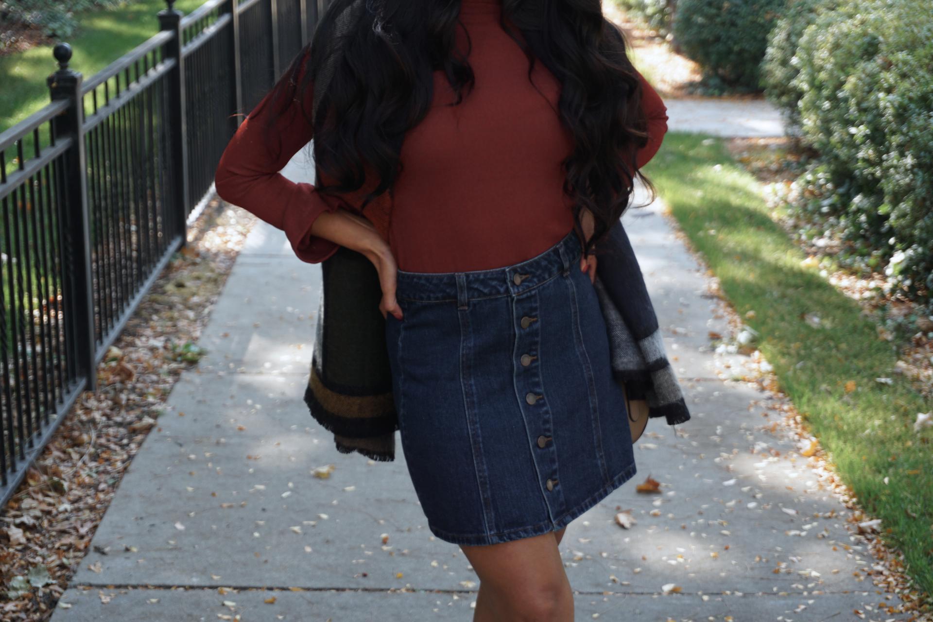 70's outfit, 70s look, A-Line Denim Skirt,